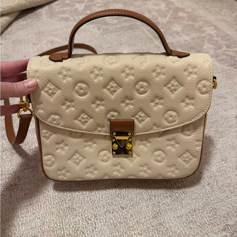 Goodnight Macaroon - Designer Inspired Pochette